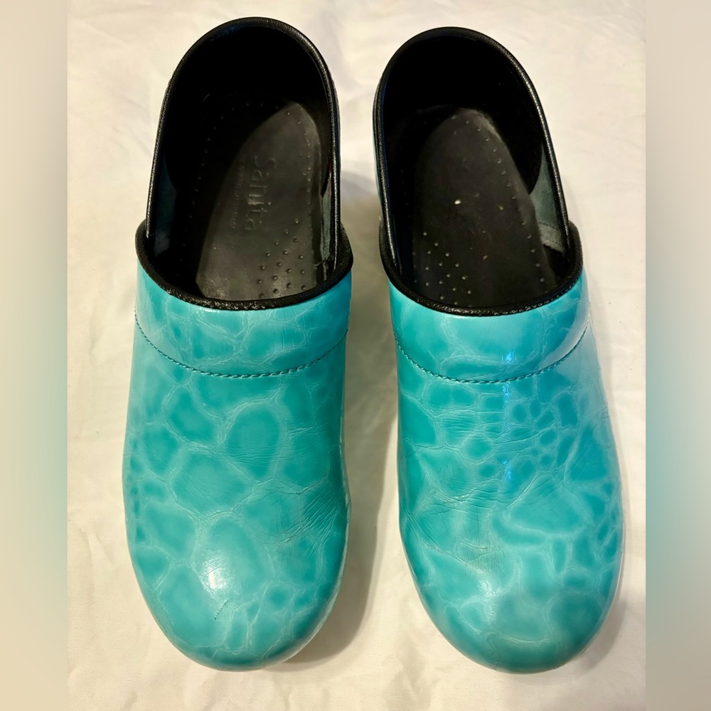 Sanita Orig. - Pro. Limited Edition (Jade Leather) Women's Slip On Shoes size 37